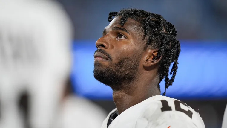 Dramat Shedeura Sandersa Brownsa pogłębia się, gdy była gwiazda kwestionuje prawdziwe motywy zespołu Amana Sharmy