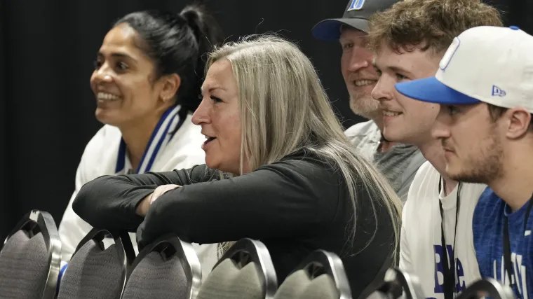 Mama Coopera Flagg, Kelly, jasno wypowiada się w sprawie zwolnienia Mavsa z Nico Harrisona Billy’ego Heyena