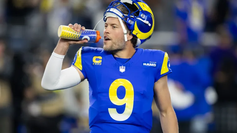 Przewiduje się, iż Rams dodadzą potencjalnego następcę Matthew Stafforda w 2026 NFL Draft M Kaskey-Blomain