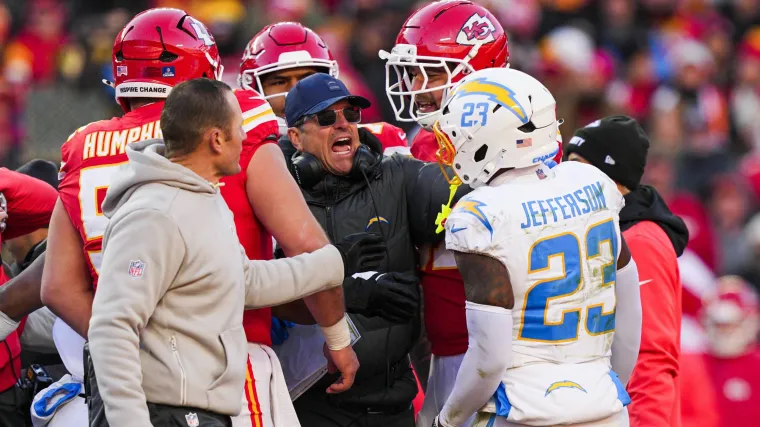 Uderzenie Tony’ego Jeffersona w Tyquana Thorntona z Chiefs doprowadziło do wyrzucenia Daniela Chavkina