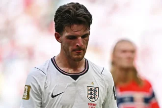 Dlaczego Declan Rice zostal zmieniony w przerwie meczu Anglii z