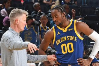 Jonathan Kuminga supostamente em desacordo com Steve Kerr apos o