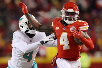 Patrick Mahomes mostra fe em Rashee Rice e Travis Kelce