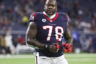 O astro esquerdo do Texans Laremy Tunsil critica a classificacao