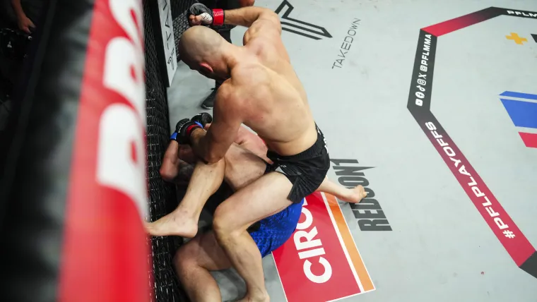 #1 Denis Goltsov derrotou #4 Tim Johnson por nocaute técnico no 1º round