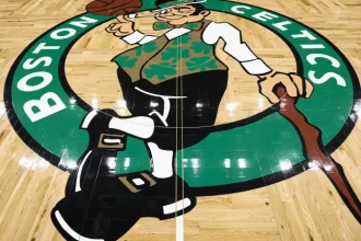 Quem e Bill Chisholm Novo proprietario do Celtics Buys Buys.webp