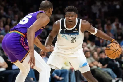 Onde Kevin Durant esta sendo negociado A equipe chocante surge.webp