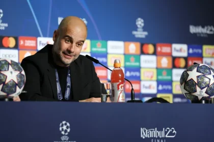 Pep Guardiola diz para esperar e ver antes de comparar.webp