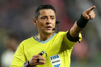 Quem e o arbitro final da Copa do Mundo do.webp