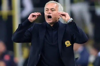 Primeira Premier League Sacking da temporada confirmada como Jose e.webp