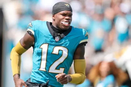 Insider da NFL fornece atualizacao de status sobre a estrela.webp