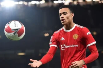 Por quanto o Man United vendeu Mason Greenwood Dom Farrell.webp