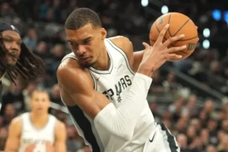 Shaquille ONeal declara corajosamente que Victor Wembanyama e o primeiro.webp