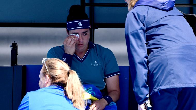 Ons Jabeur apologises after leaving the court 039in tears039 Mark