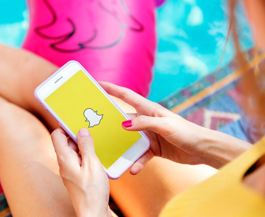 1712199651 How to View Saved Snaps on Snapchat