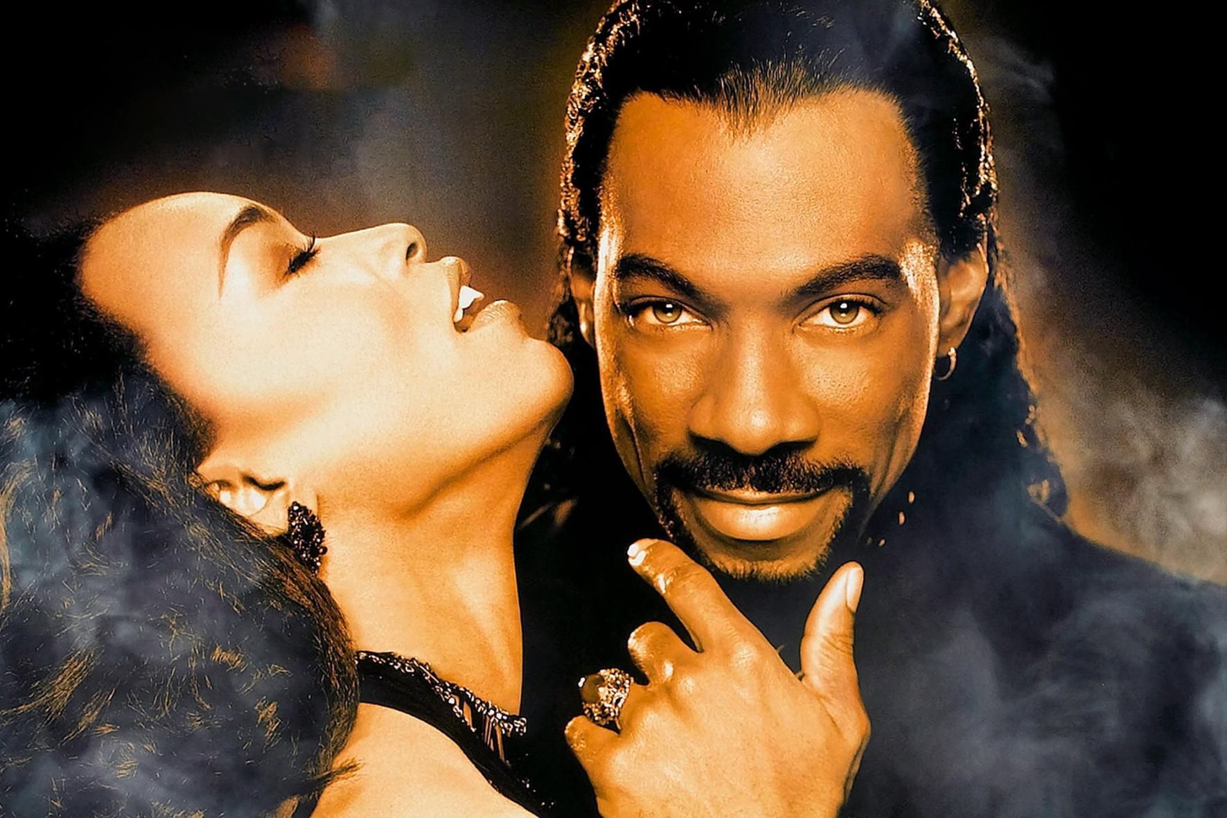 VAMPIRE IN BROOKLYN, from left: Angela Bassett, Eddie Murphy, 1995, ©Paramount Pictures/courtesy Everett C