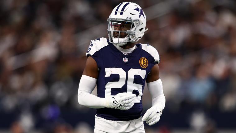 DaRon Bland Injury Update Out 6 8 Weeks Post Surgery