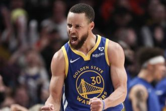 Stephen Curry Signs Major One Year Contract Extension with Warriors