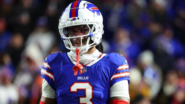 Fans Celebrate Damar Hamlins First Interception on MNF