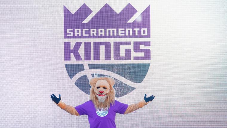 Kings Star Takes Key Step on Contract Renewal Decision