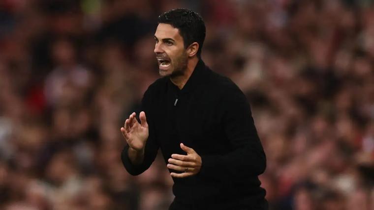 Mikel Artetas Tactical Notebook Exposed Ex Arsenal Star In Focus