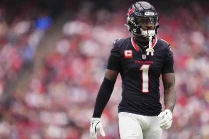 Stefon Diggs Suffers Season Ending Torn ACL Injury