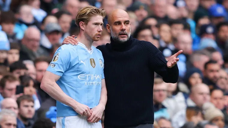 Pep Guardiola Discusses Kevin De Bruynes Contract Negotiations with Manchester.webp