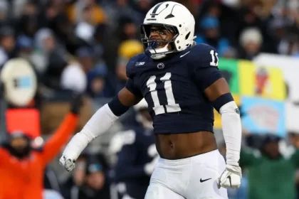 Game Changing Trade Forecast Eagles and Patriots to Exchange 96M WR.webp