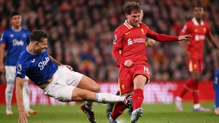 James Tarkowskis Controversial Challenge Everton Defender Escapes Red Card Following.webp
