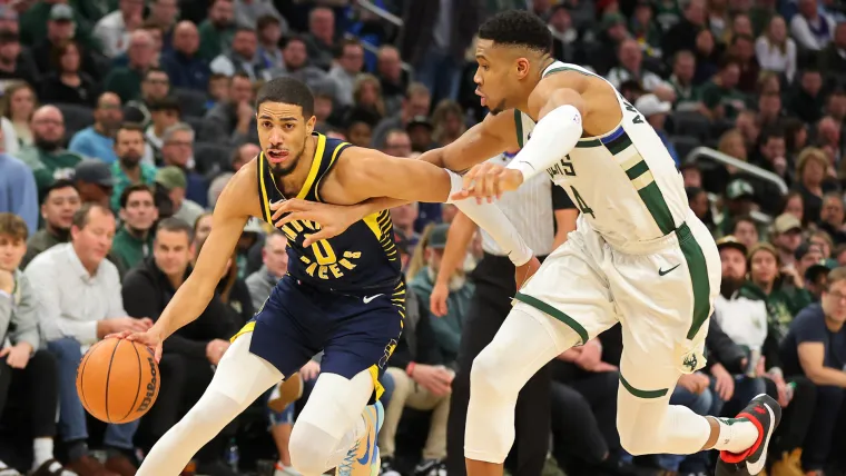 Your Ultimate Guide to Streaming the Pacers vs Bucks Showdown.webp