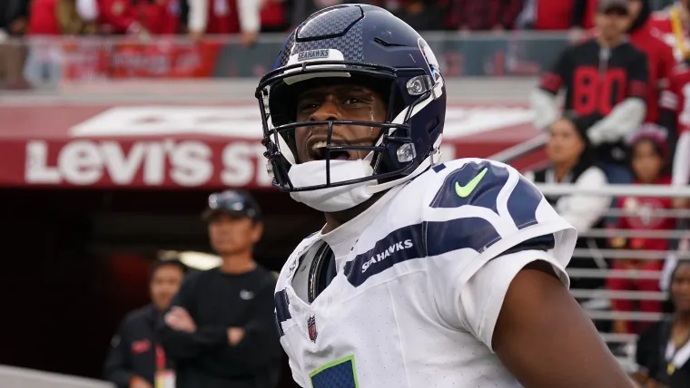 Raiders Look to Boost Offense with 80 Million Free Agent.webp