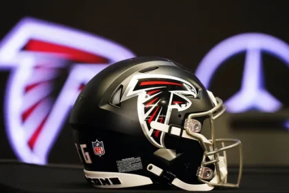 Undrafted Rising Star Outshines Travis Hunter in Yards and Touchdowns.webp