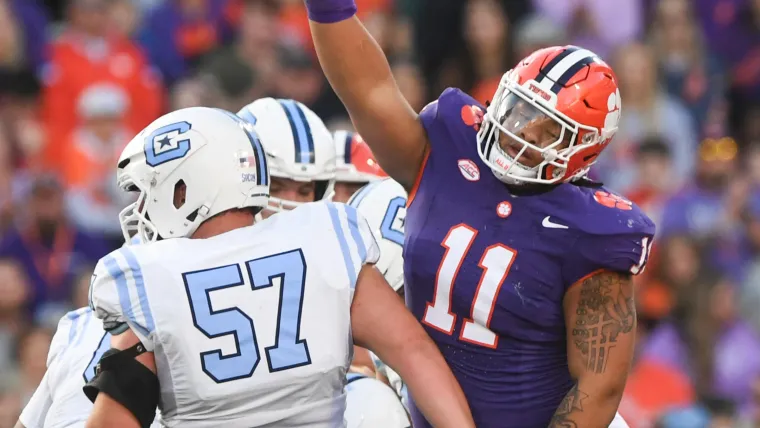 2026 Broncos Mock Draft Picks Hint at Challenging Contract Choices.webp