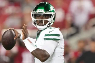 Analyzing the Jets Quarterback Roster Following Justin Fields Injury.webp