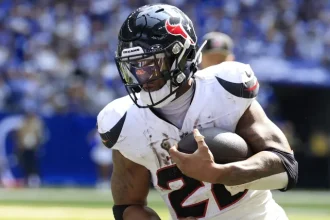 Current Status Update on Texans Running Back Joe Mixons Injury.webp