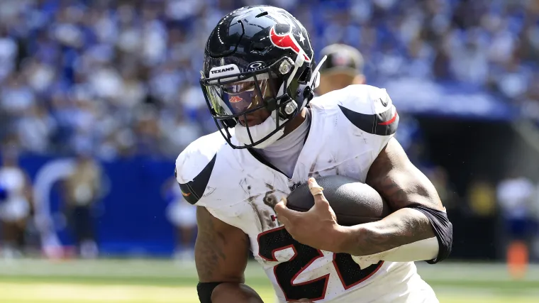 Current Status Update on Texans Running Back Joe Mixons Injury.webp