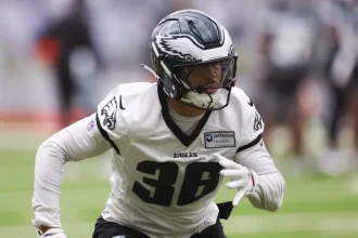 Eagles Explore Unexpected Contender for Starting Safety Position.webp