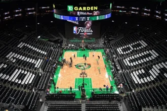 Ex Celtics Star and DPOY Set to Join Competing Rivals.webp