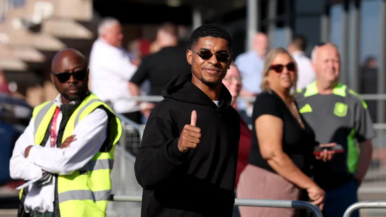 Exploring Why Marcus Rashford Wont Feature for Barcelona Despite Transfer.webp