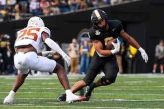 Exploring the Modern Tight End Eli Stowers NFL Draft Scouting.webp