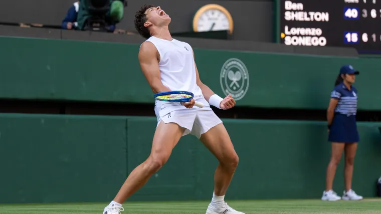 Real Time Coverage Shelton Faces Sinner in Wimbledon Quarterfinal Showdown.webp
