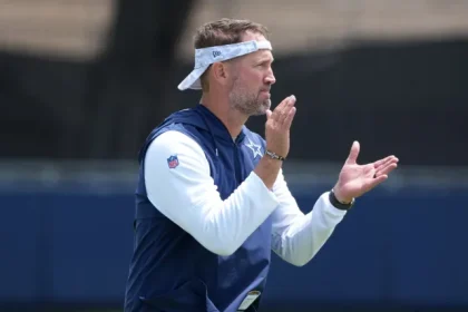 Embarrassment Erupts at Cowboys Camp as Brian Schottenheimer Faces Criticism.webp