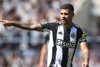How to Find Streaming Options for Aston Villa vs Newcastle.webp
