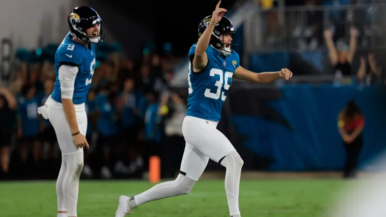Jaguars Kicker Attempts Historic Longest Field Goal Against Steelers.webp