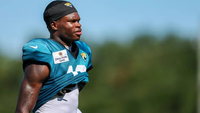 Travis Hunter Star Rookie for Jaguars to Sit Out Preseason.webp