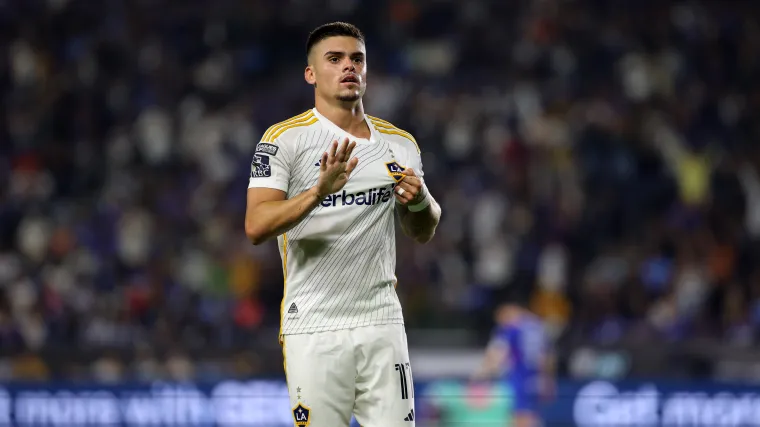 Ultimate Viewing Guide for the LA Galaxy vs Santos Laguna.webp