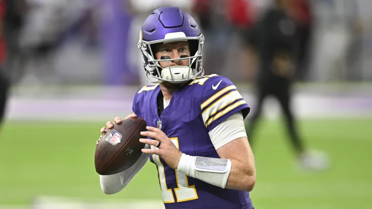 Carson Wentz Receives Powerful Insight from Vikings Ryan Kelly.webp