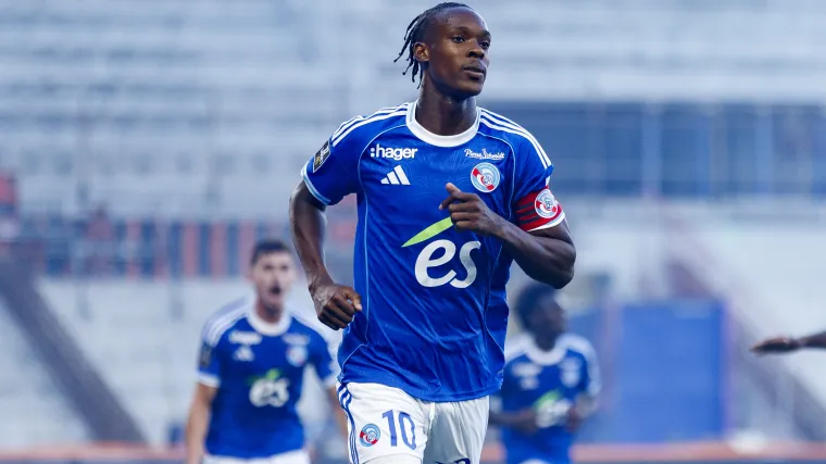 Chelsea Finalizes Disputed Agreement for Rising Star Emanuel Emegha.webp