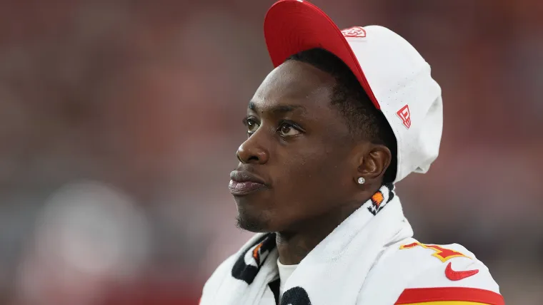 Chiefs Set to Ink Super Bowl Champion and 3 Time Pro.webp