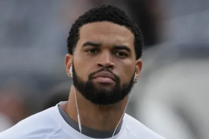 Ex Bears Player Sounds Alarm About Quarterback Caleb Williams Future.webp